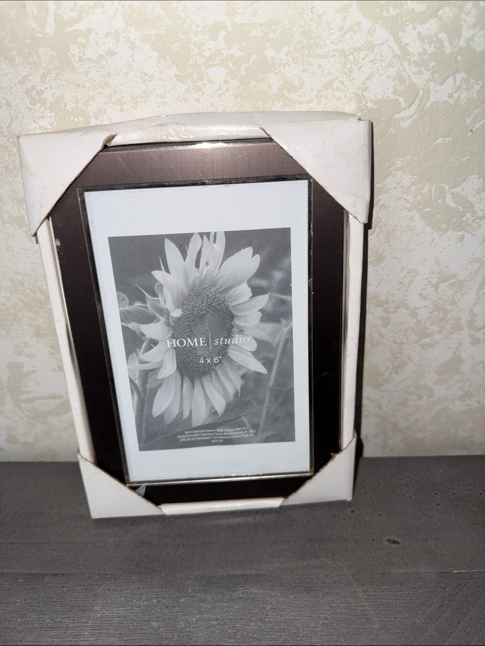 Brown 4x6 Photo Frame - Classic Brown Finish